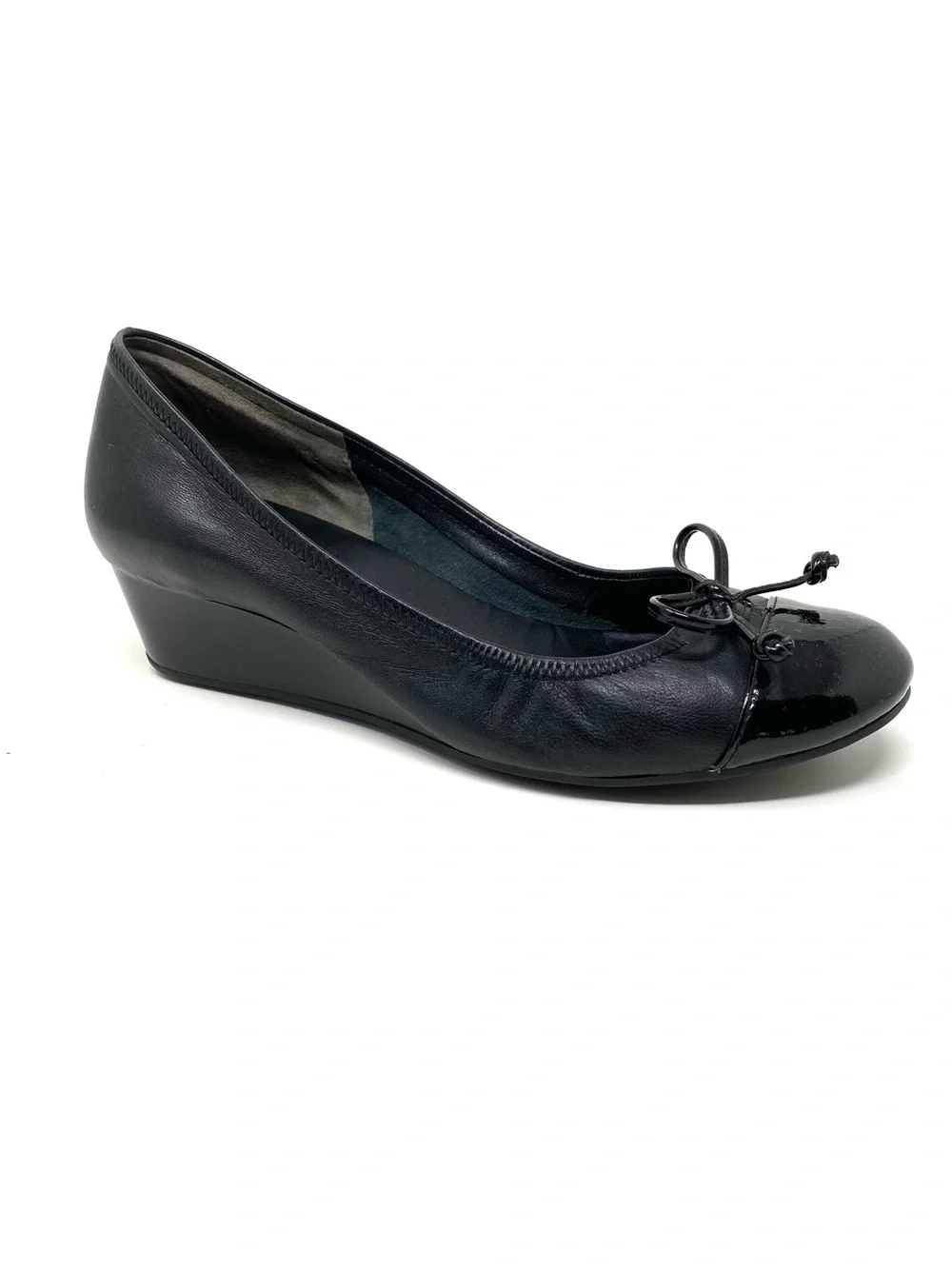 Cole Haan Air Tali Wedge Pumps Black Leather Cap Toe Size 7B Comfort Low Heel